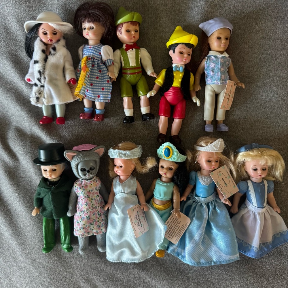 Madame Alexander 5” Happy Meal Toy Assorted Vintage Dolls Set